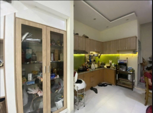 Nhà ngay cạnh SVĐ Manchester Hiệp Bình Phước. Khu vực xung quanh nhà toàn Biệt Thự.